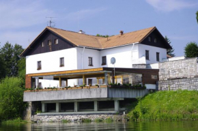 Отель Hotel Jaškovská Krčma  Терлицко